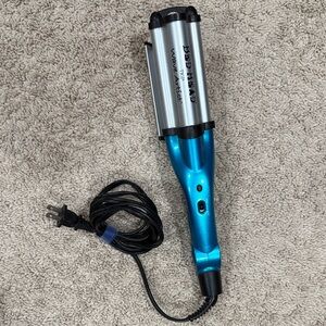 BedHead Silver and Blue Hair Styling Tool